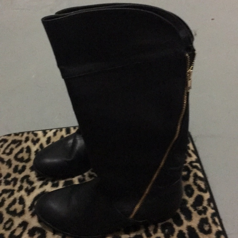 Mid calf boots!